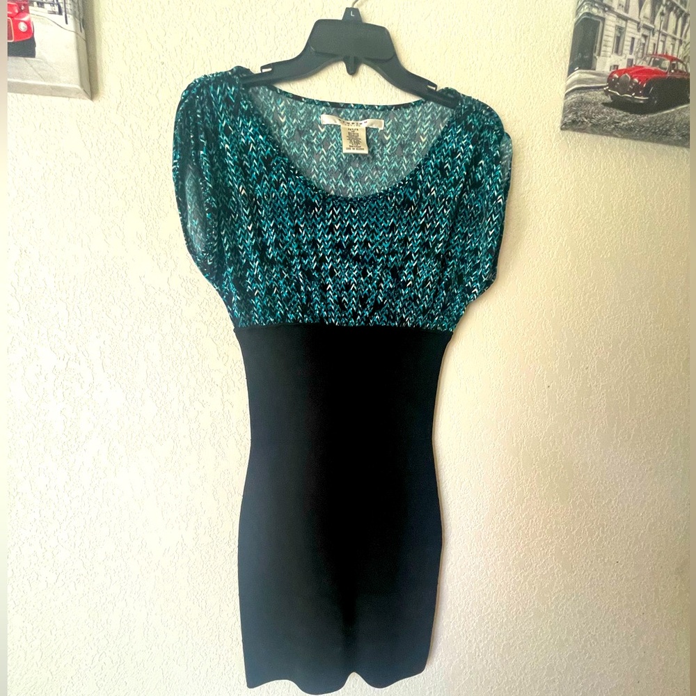 NWOT Max Studio Dress Stretching with 5% Spandex